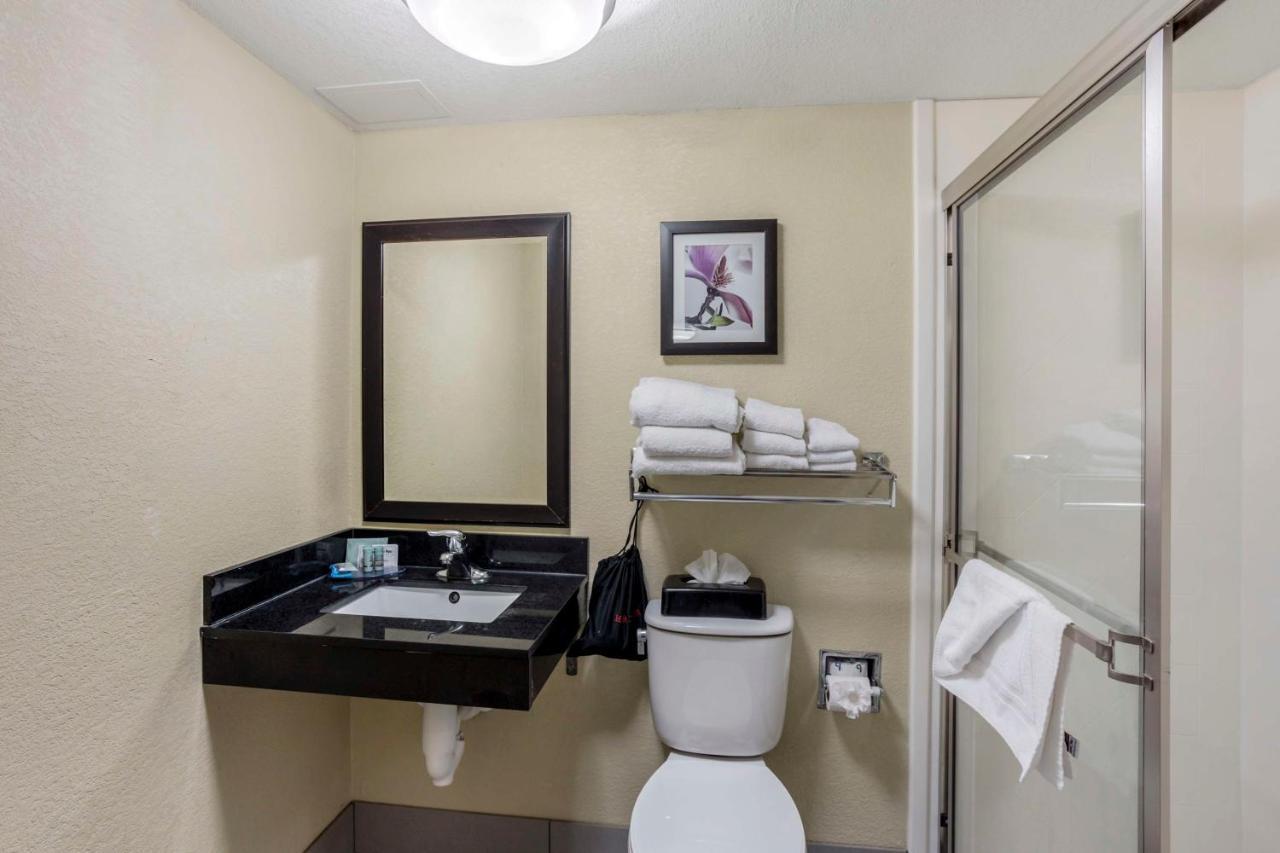 Best Western Harrisburg North Hotel Dış mekan fotoğraf