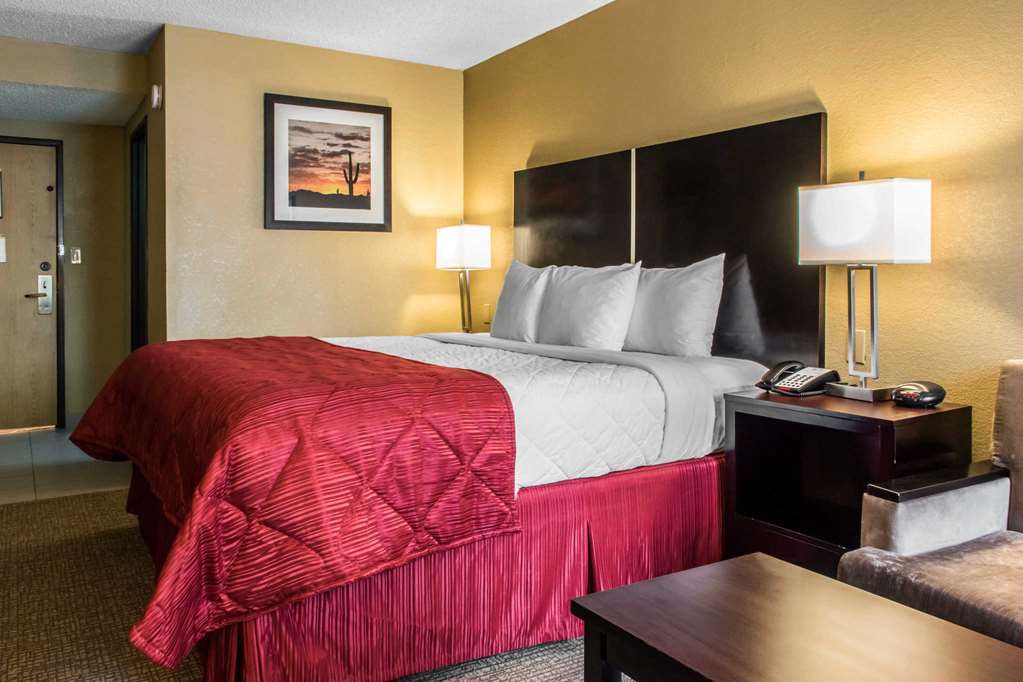 Best Western Harrisburg North Hotel Oda fotoğraf