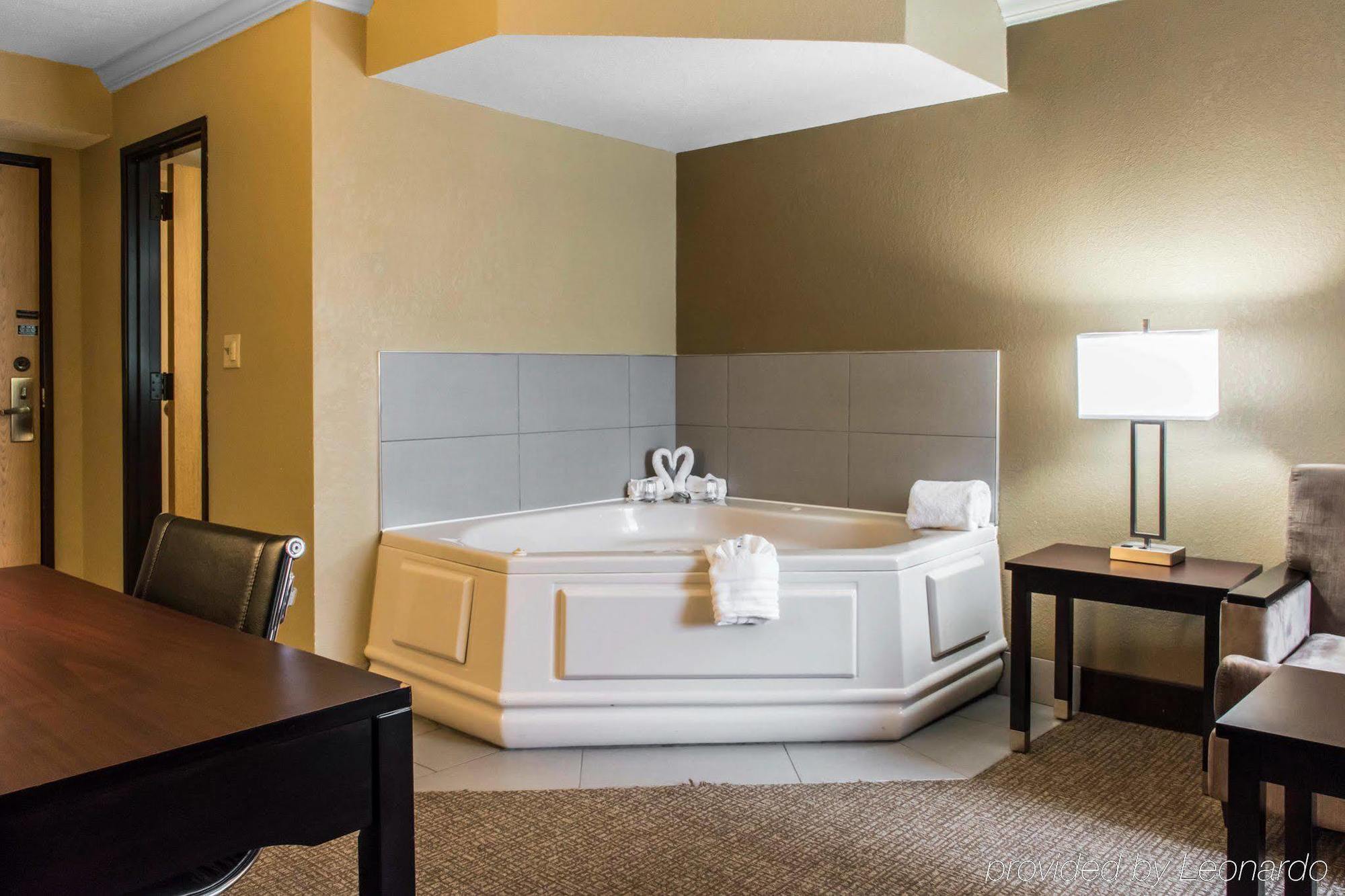 Best Western Harrisburg North Hotel Dış mekan fotoğraf