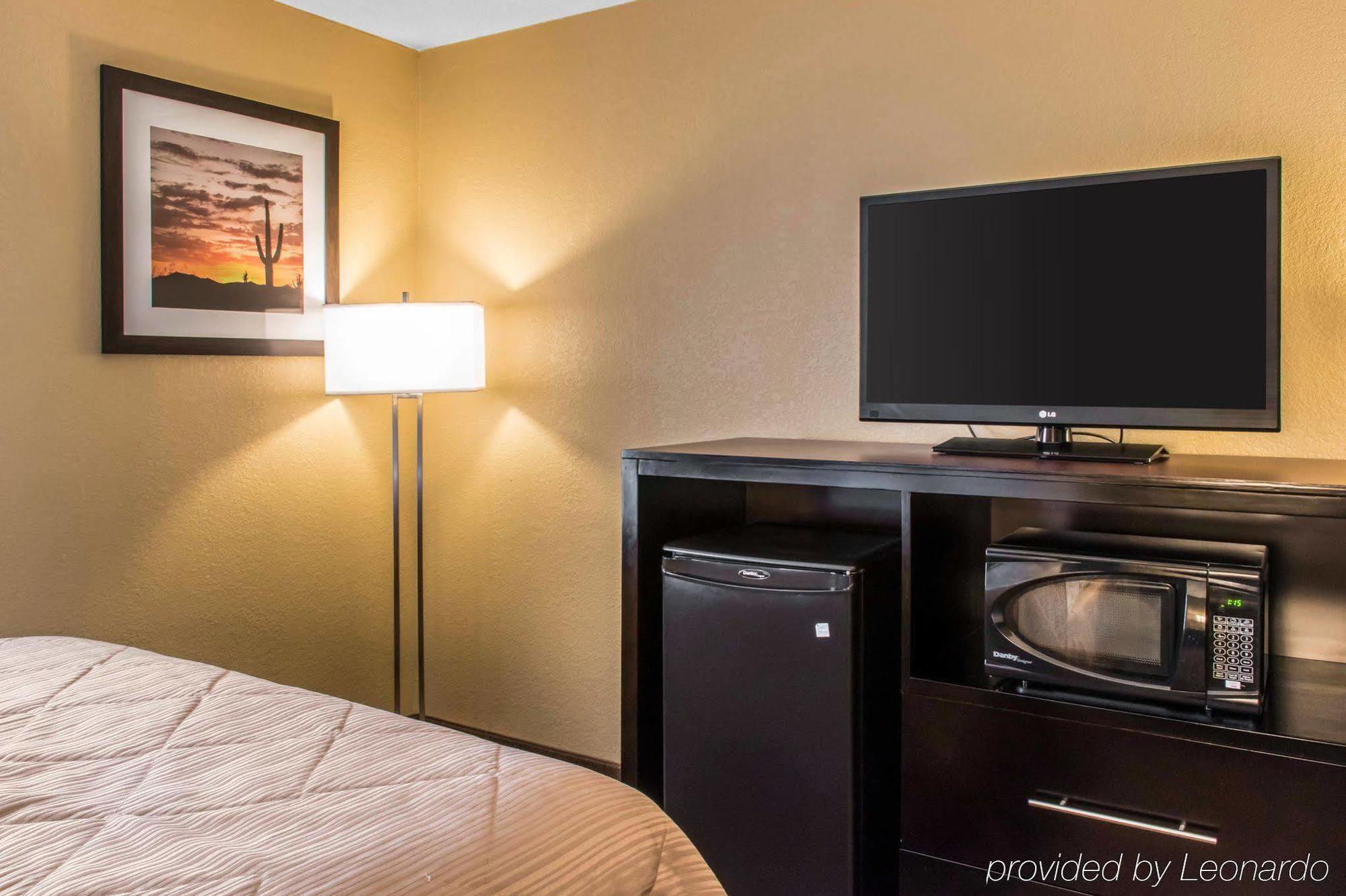 Best Western Harrisburg North Hotel Dış mekan fotoğraf